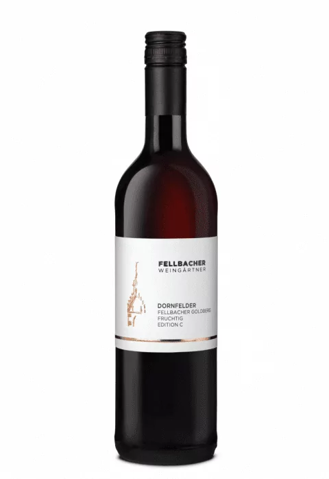 Flasche mit Rotwein der Rebsorte Dornfelder aus der Edition C der Fellbacher Weingärtner eG