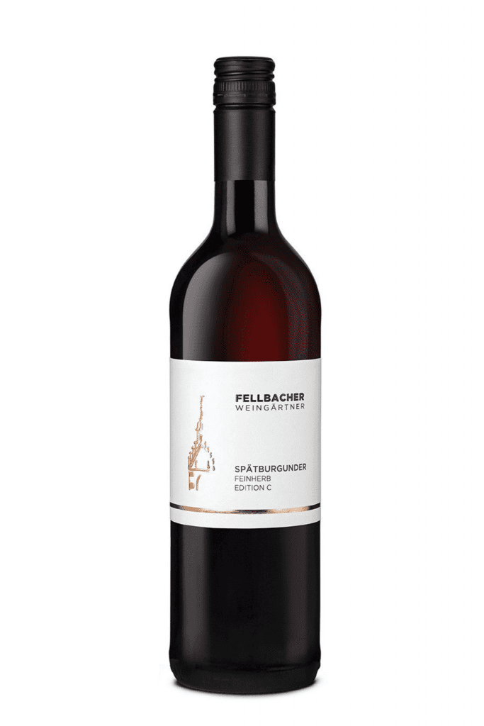 Flasche mit Rotwein der REbsorte Spätburgunder aus der Edition C der Fellbacher Weingärtner eG