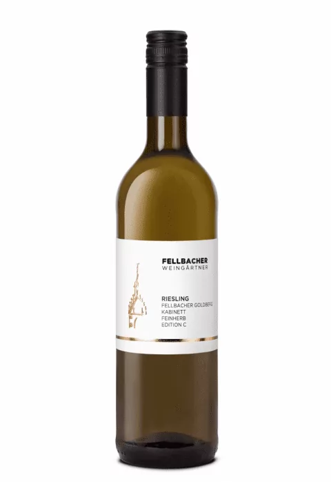 Flasche mit Weißwein aus der Rebsorte Riesling der Edition C der Fellbacher Weingärtner eG