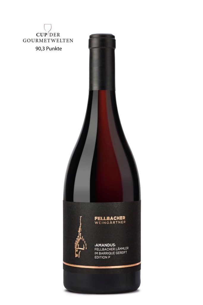 Flasche Rotwein der Cuvée Amandus der Fellbacher Weingärtner eG