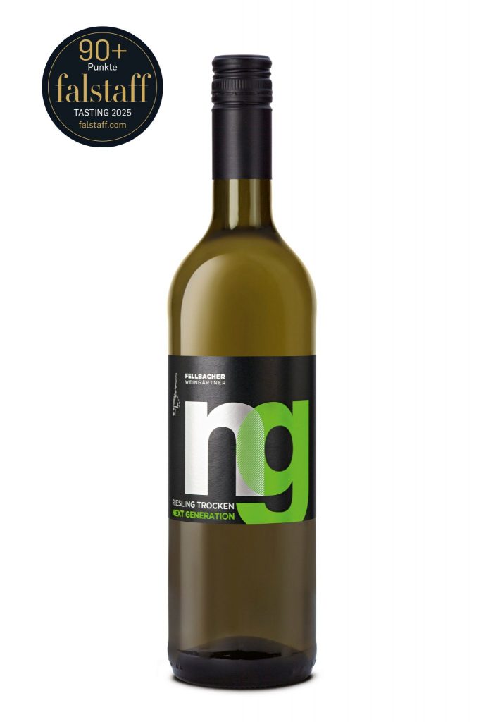 Flasche Weißwein der Rebsorte Riesling der Next Generation der Fellbach Weingärtner eG