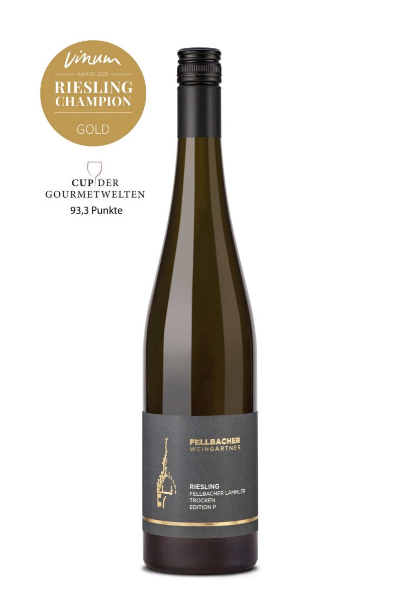 Flasche Weißwein der Rebsorte Riesling aus der Lage Lämmler der Fellbacher Weingärtner eG