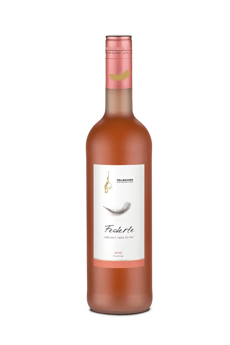 Flasche mit Roséwein aus der Serie Federle der Fellbacher Weingärtner eG