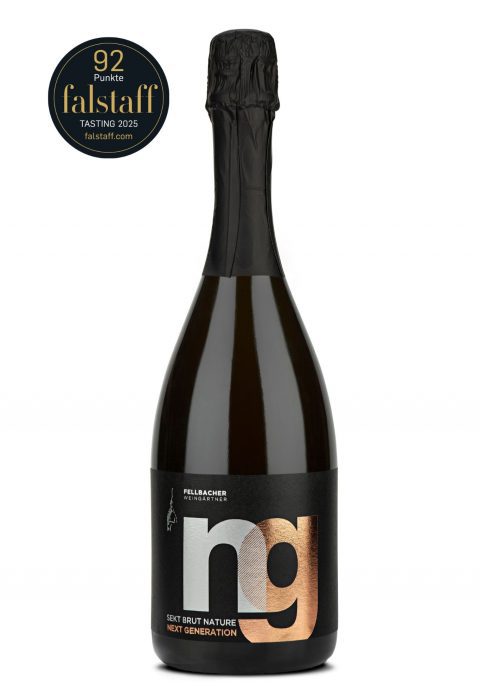 Eine Flasche des Sekt “brut nature” von der Jungwinzerkooperation next generation