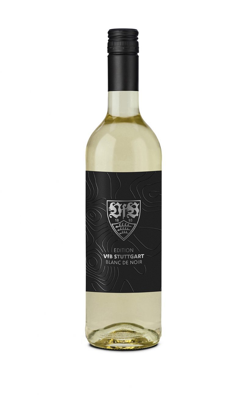 Flasche mit Blanc de Noir aus der Edition VfB Stuttgart der Fellbacher Weingärtner eG