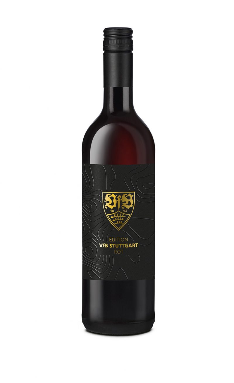 Flasche mit Rotwein aus der Edition VfB Stuttgart der Fellbacher Weingärtner eG